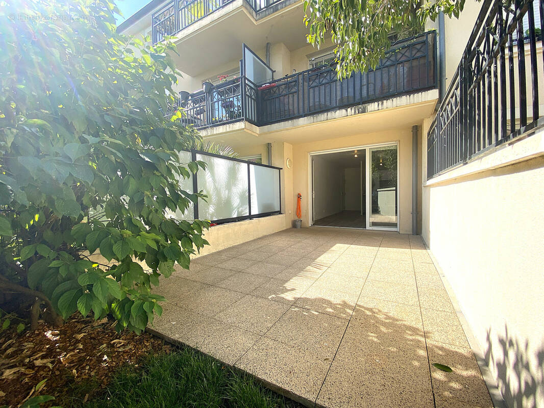 Appartement à MAGNY-LE-HONGRE