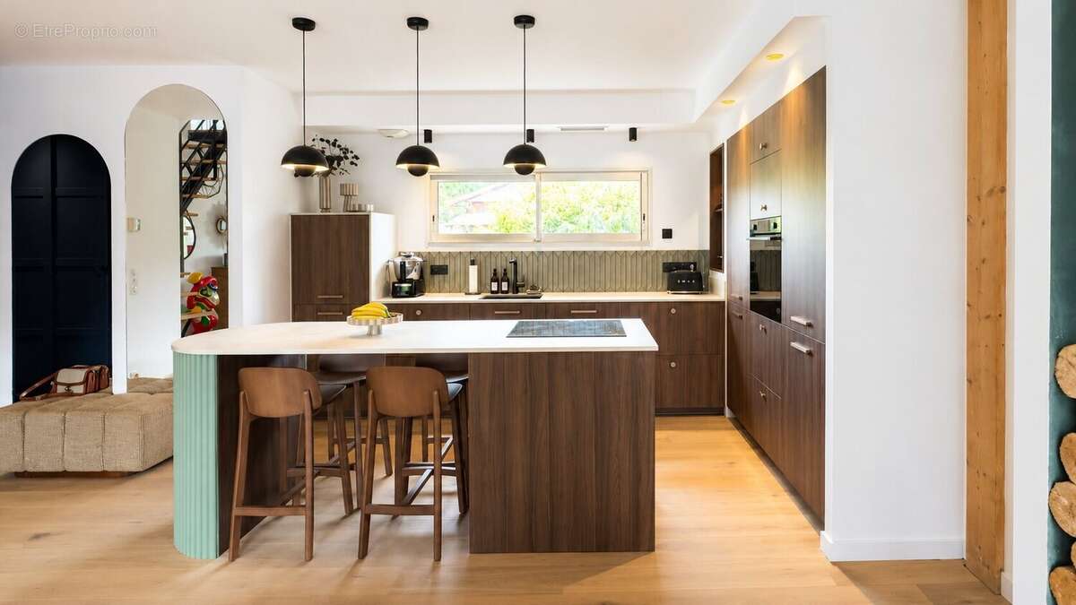 Villa contemporaine de 6 pieces de 133 m2 avec piscine et garage - photo 4