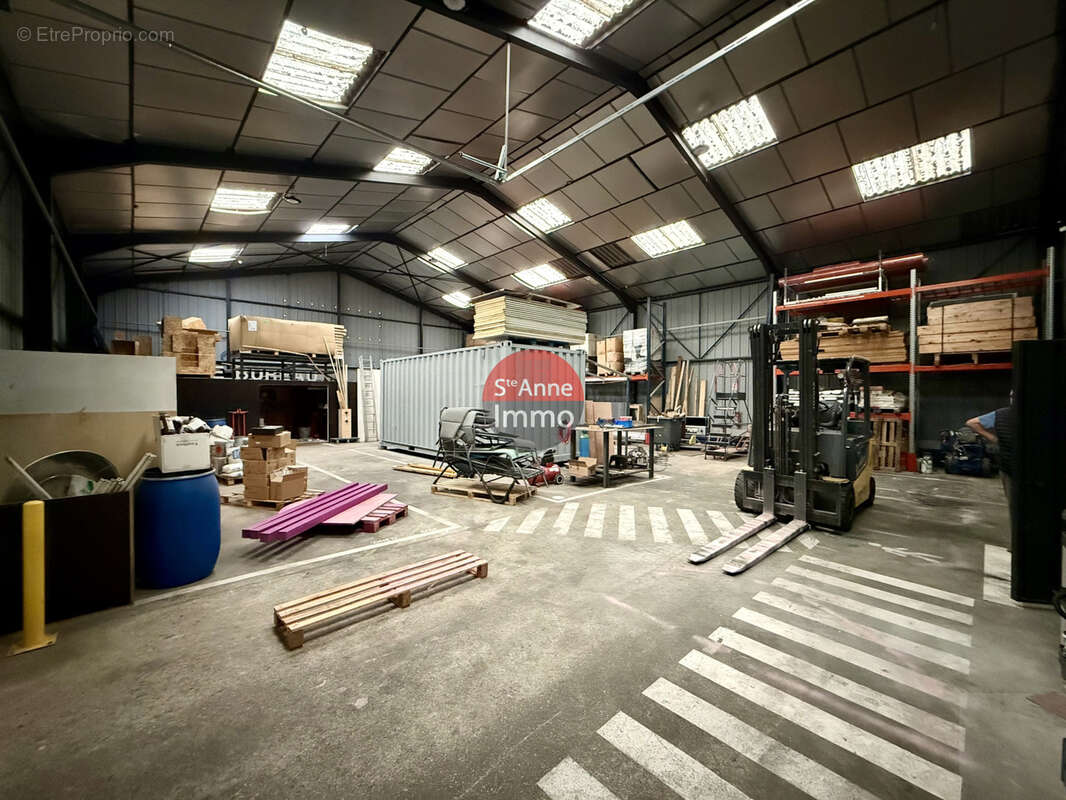Cambronne-lès-ribecourt - 1 131m2 - entrepot - local professionnel - bureaux - photo 16