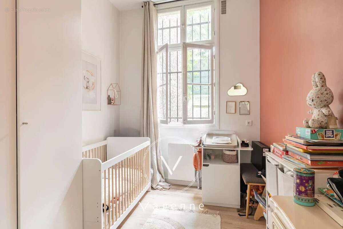 Appartement à PARIS-7E