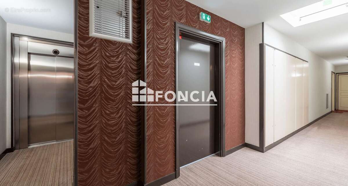 Appartement coup de cœur – Dernier étage avec exceptionnelle terrasse de 45 m² ! - photo 12