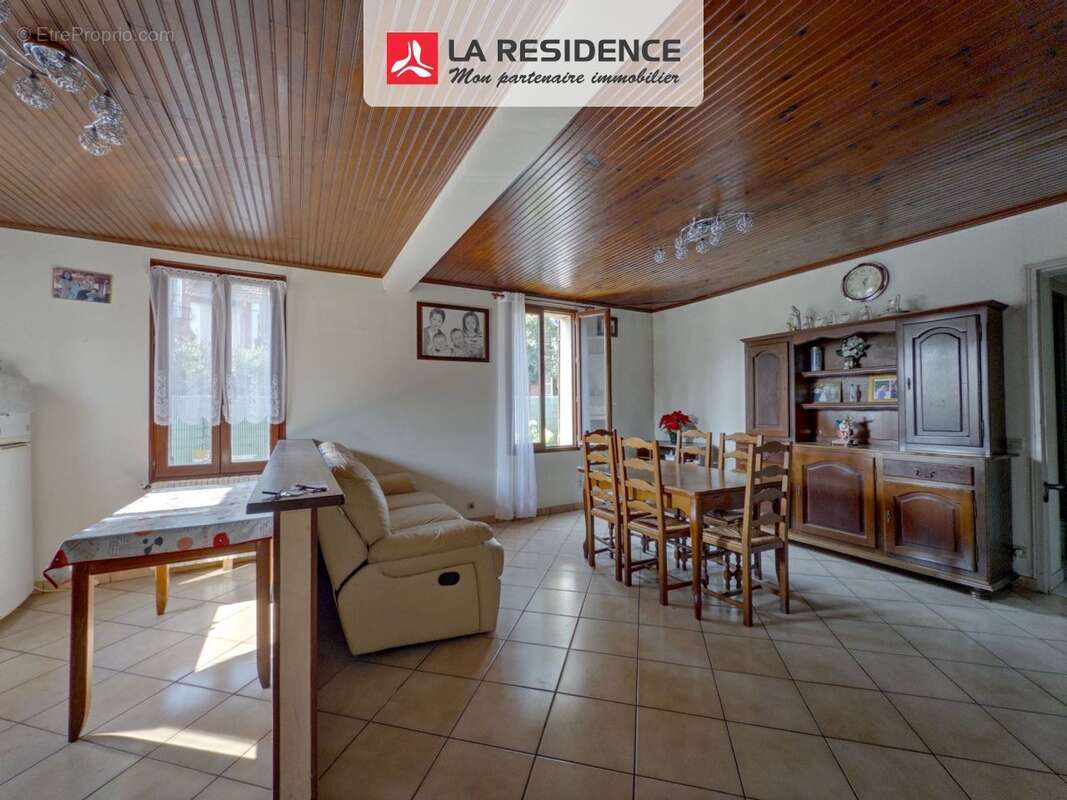 Maison à LES MUREAUX