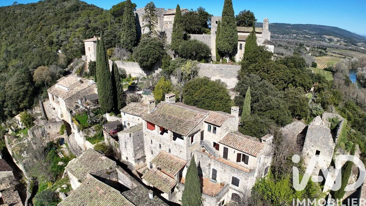 Photo 1 - Maison à LA ROQUE-SUR-CEZE