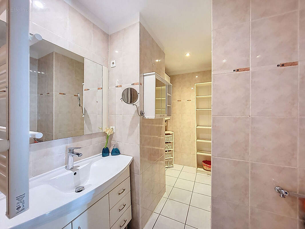 Appartement à AIX-LES-BAINS