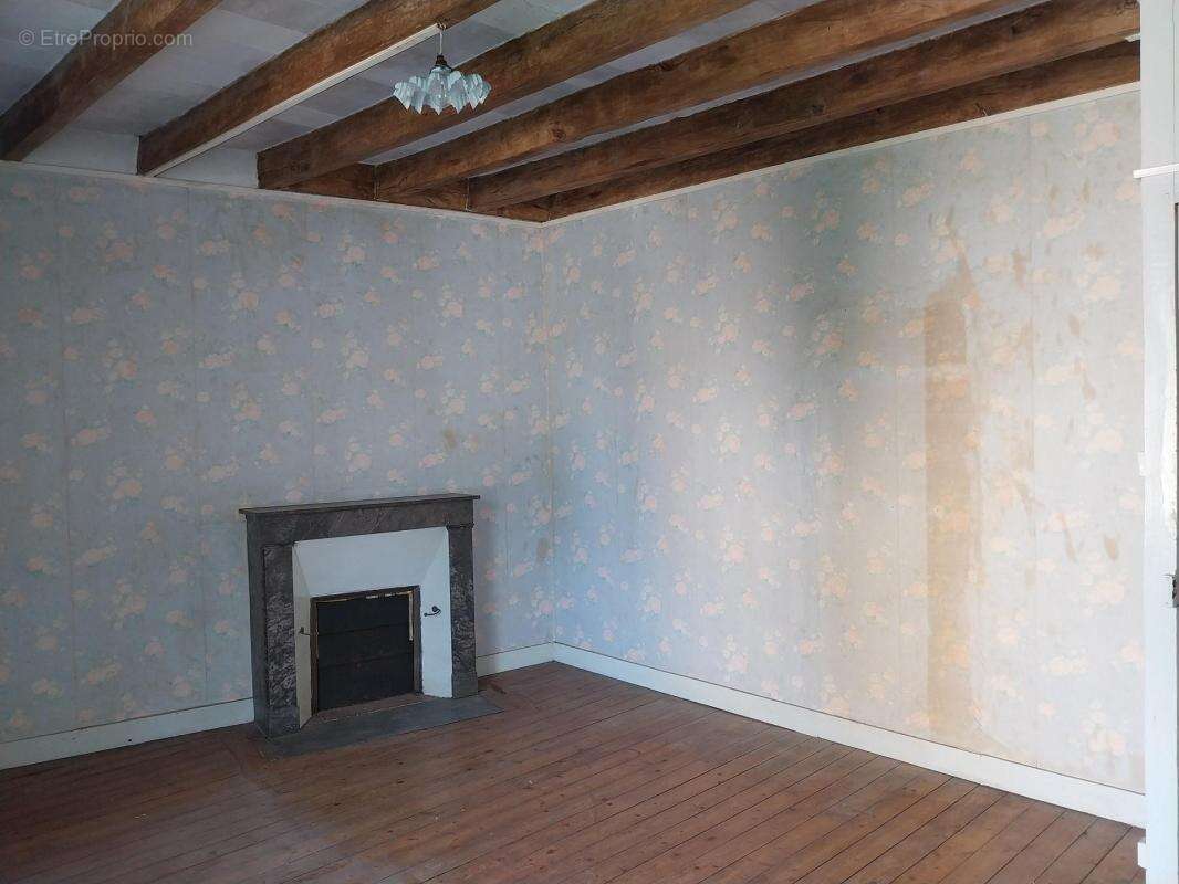 Ensemble immobilier d'exception, deux maisons, étable et hangar sur 1322 m² - photo 5