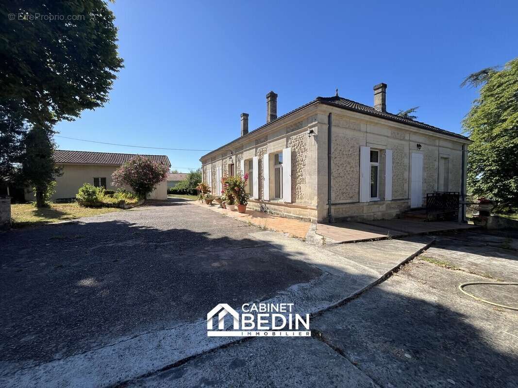 Maison à FARGUES-SAINT-HILAIRE