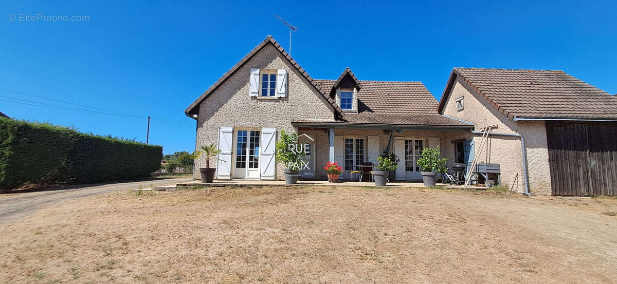 Maison à SCORBE-CLAIRVAUX