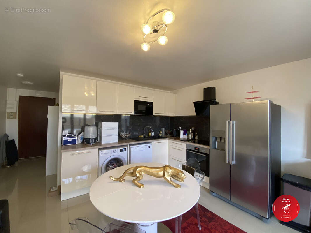 Maison à PLAN-DE-LA-TOUR