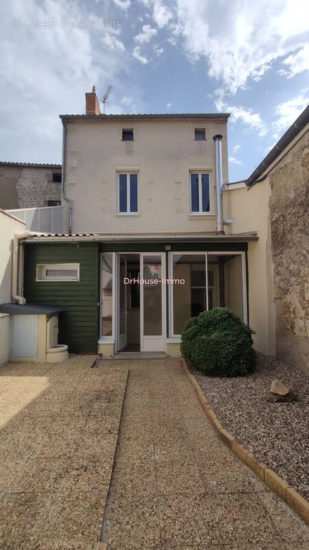 Maison à SAINTE-BAZEILLE