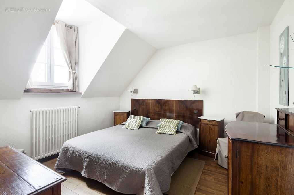 Magnifique Propriété  de 364 m² . - photo 8