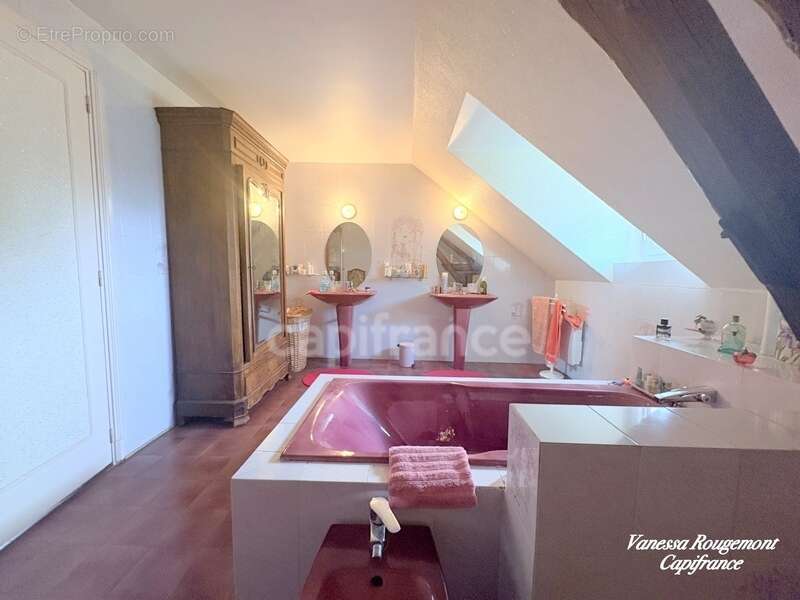 À VENDRE – Charmante Longère / Fermette de 122 m² – Leugny (89) - photo 10