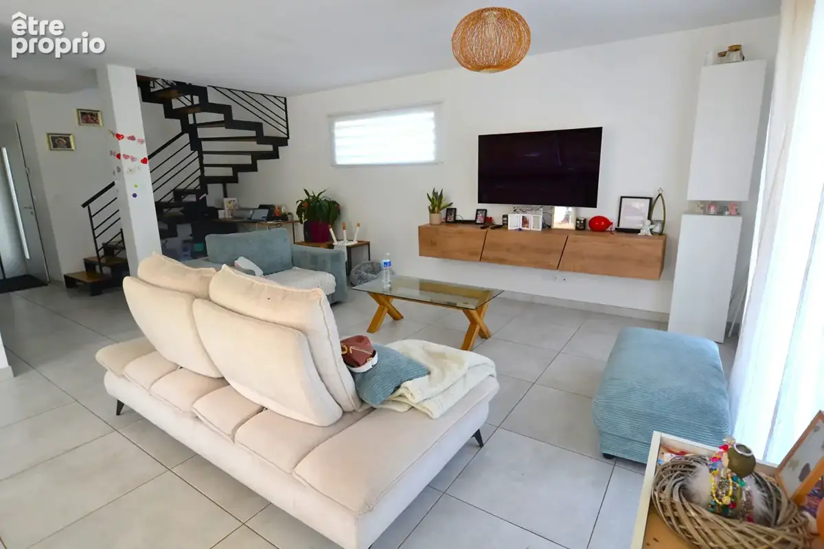 Maison Soucieu En Jarrest 5 pièce(s) 135.63 m2 - photo 6