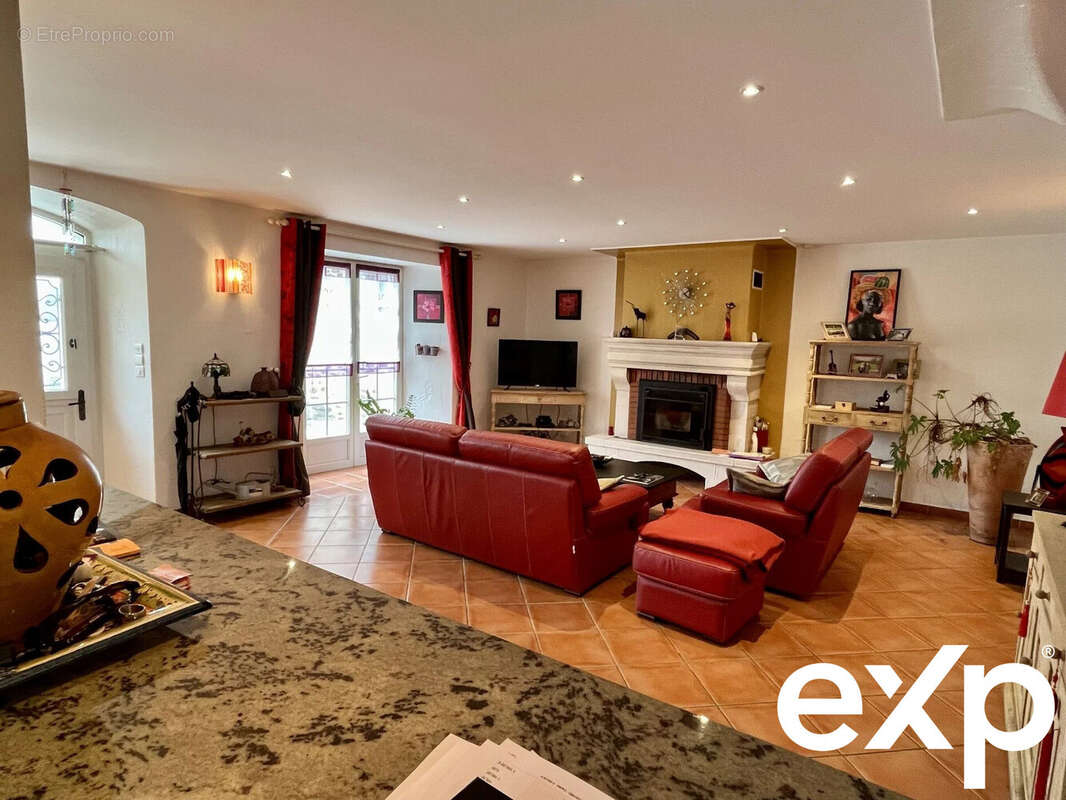 Maison à SAINT-LAURENT-DE-NESTE