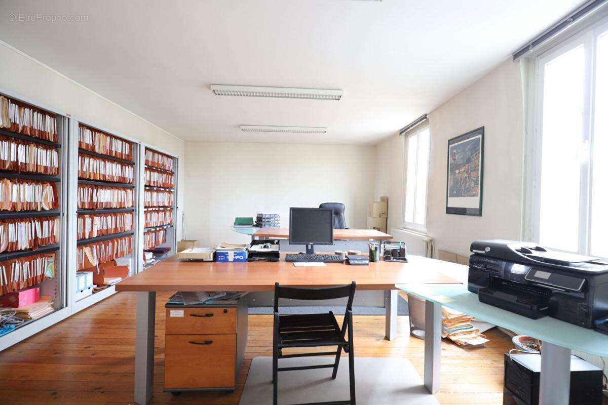 Appartement à LES MUREAUX