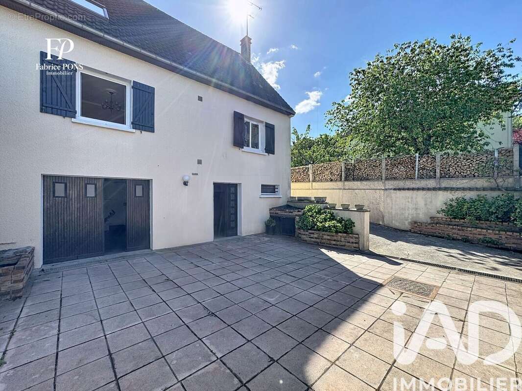 Maison 121 m² à Boutigny-Sur-Essonne  - photo 3