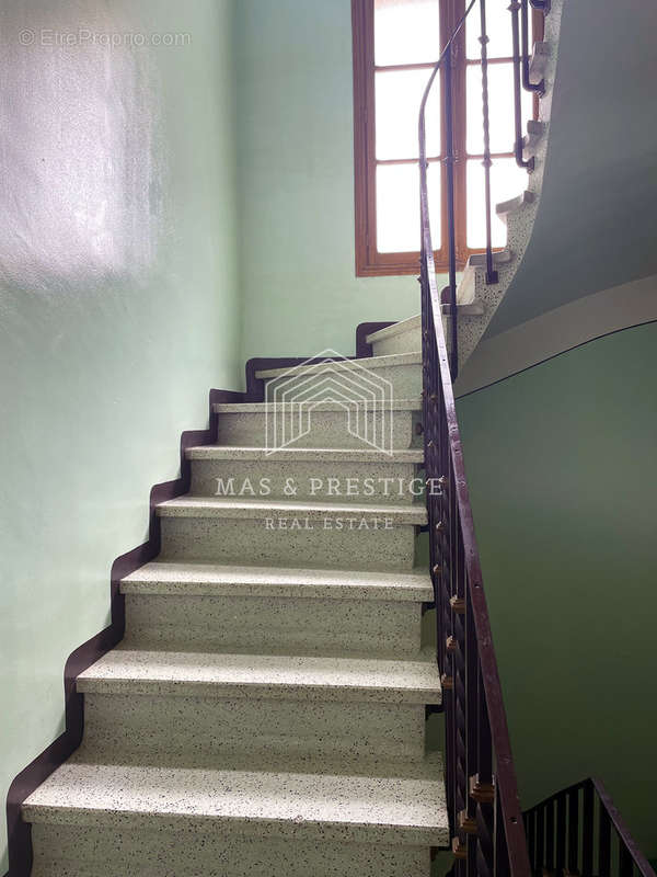 Maison à SAINT-LAURENT-DE-CERDANS