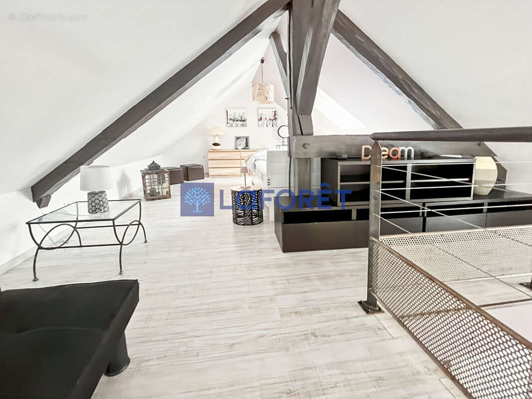 Maison à AZAY-LE-RIDEAU