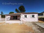 Maison à LEZAN