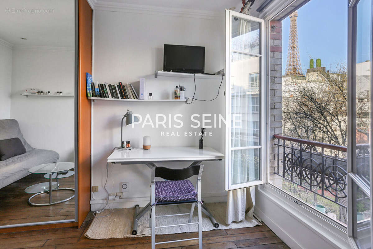 Appartement à PARIS-15E