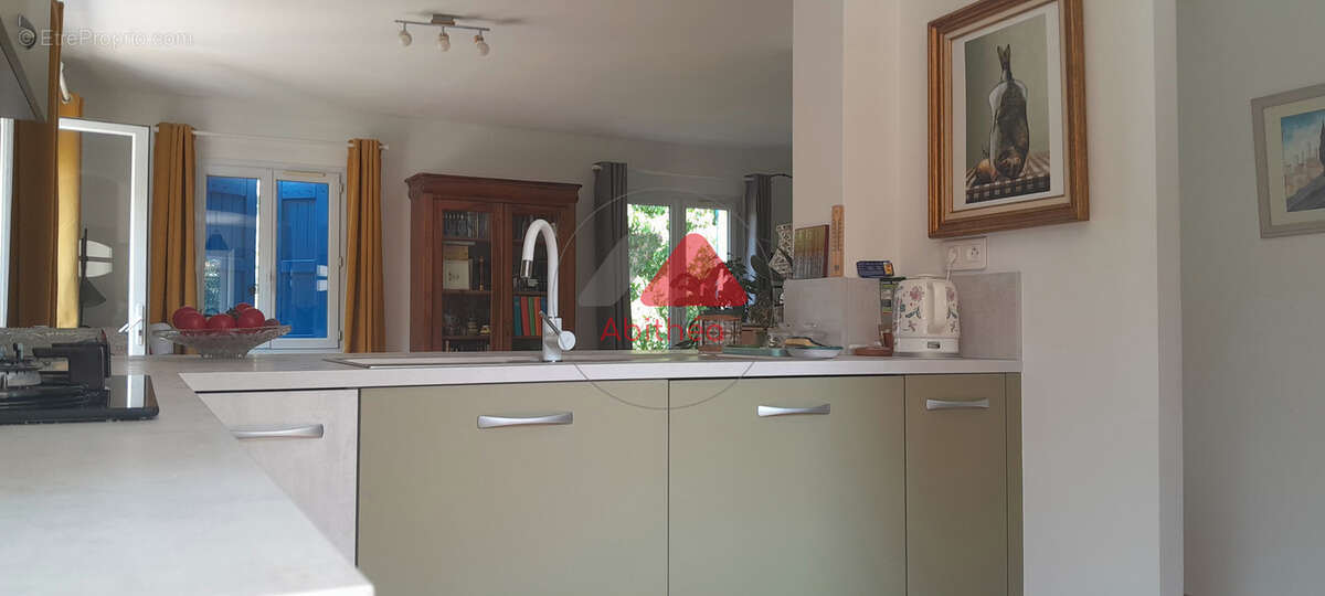 Maison à LARAGNE-MONTEGLIN