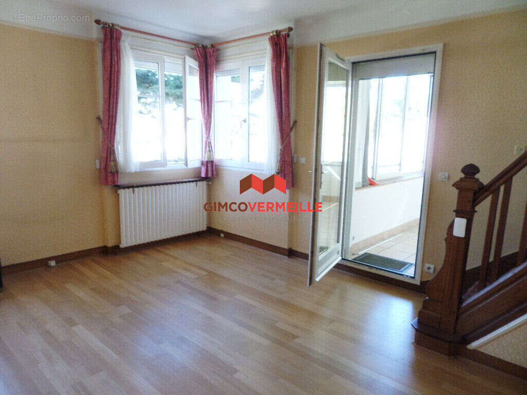 Maison à LA CELLE-SAINT-CLOUD