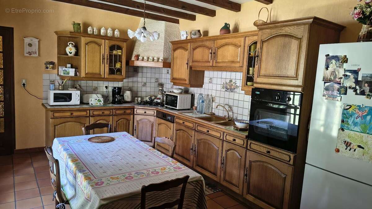 Maison 143 m² à Saint-Julia-De-Bec  - photo 6