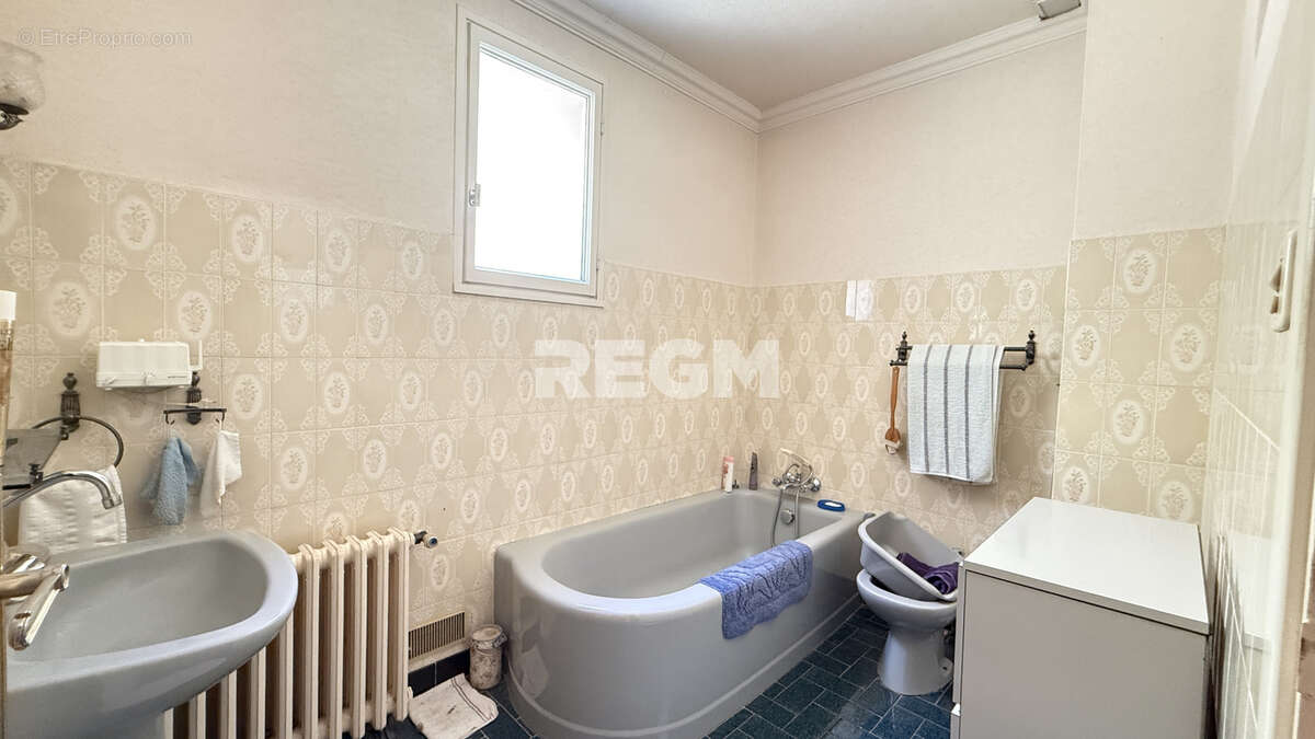 Maison 105 M2 avec mazets sur parcelle de 6000 M2 - photo 19