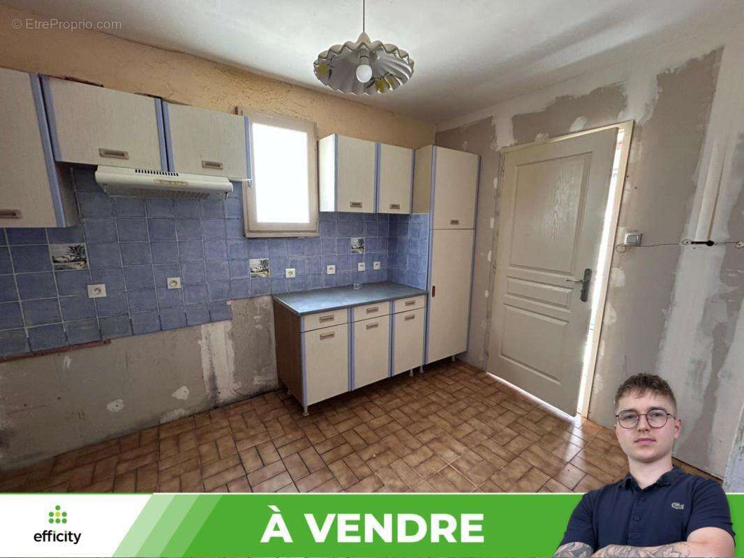 Maison à MONTS-SUR-GUESNES
