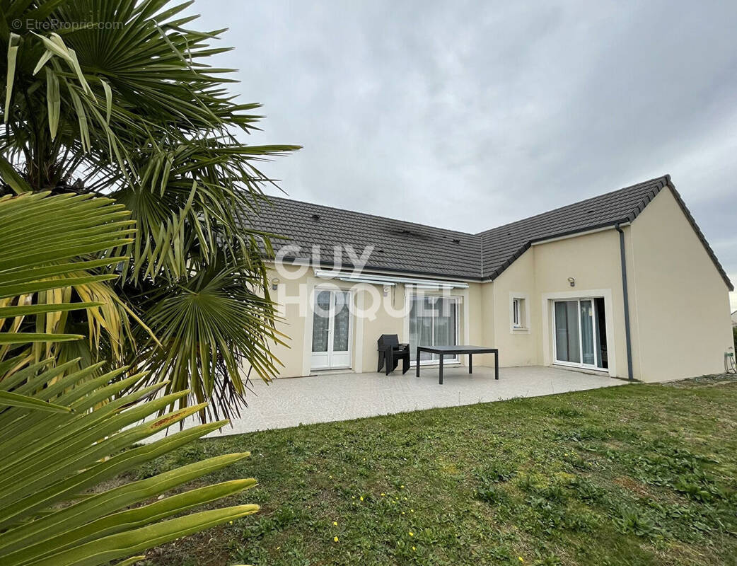 Maison à SAINT-GERMAIN-DU-PUY