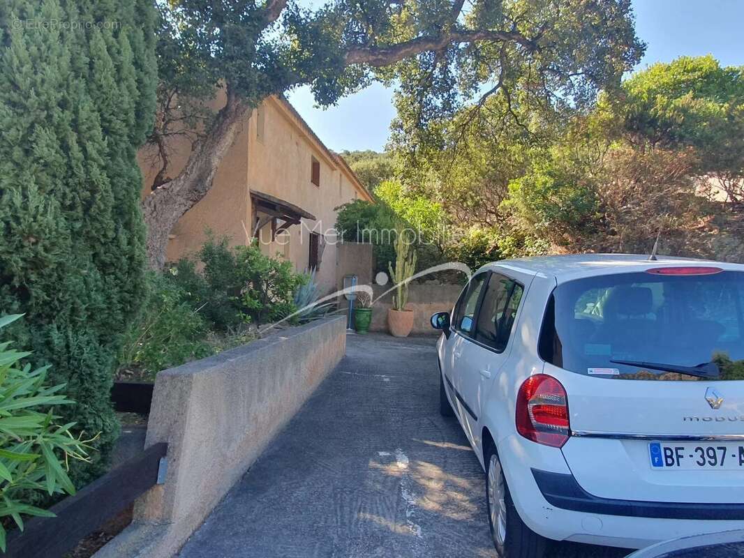 Appartement à LE LAVANDOU