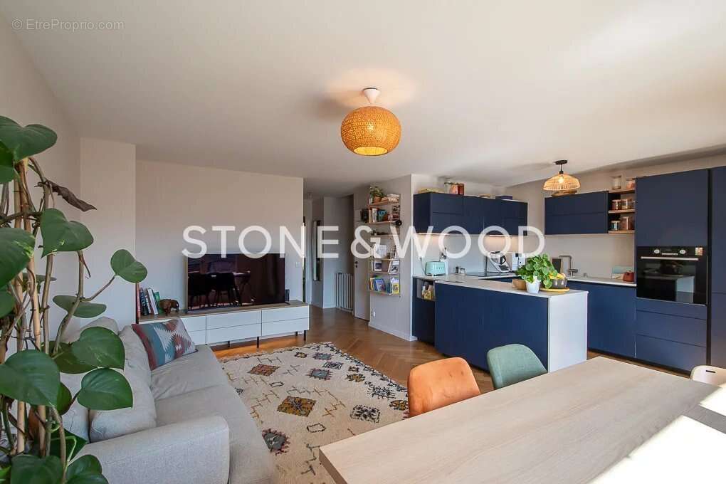 Appartement à VEYRIER-DU-LAC