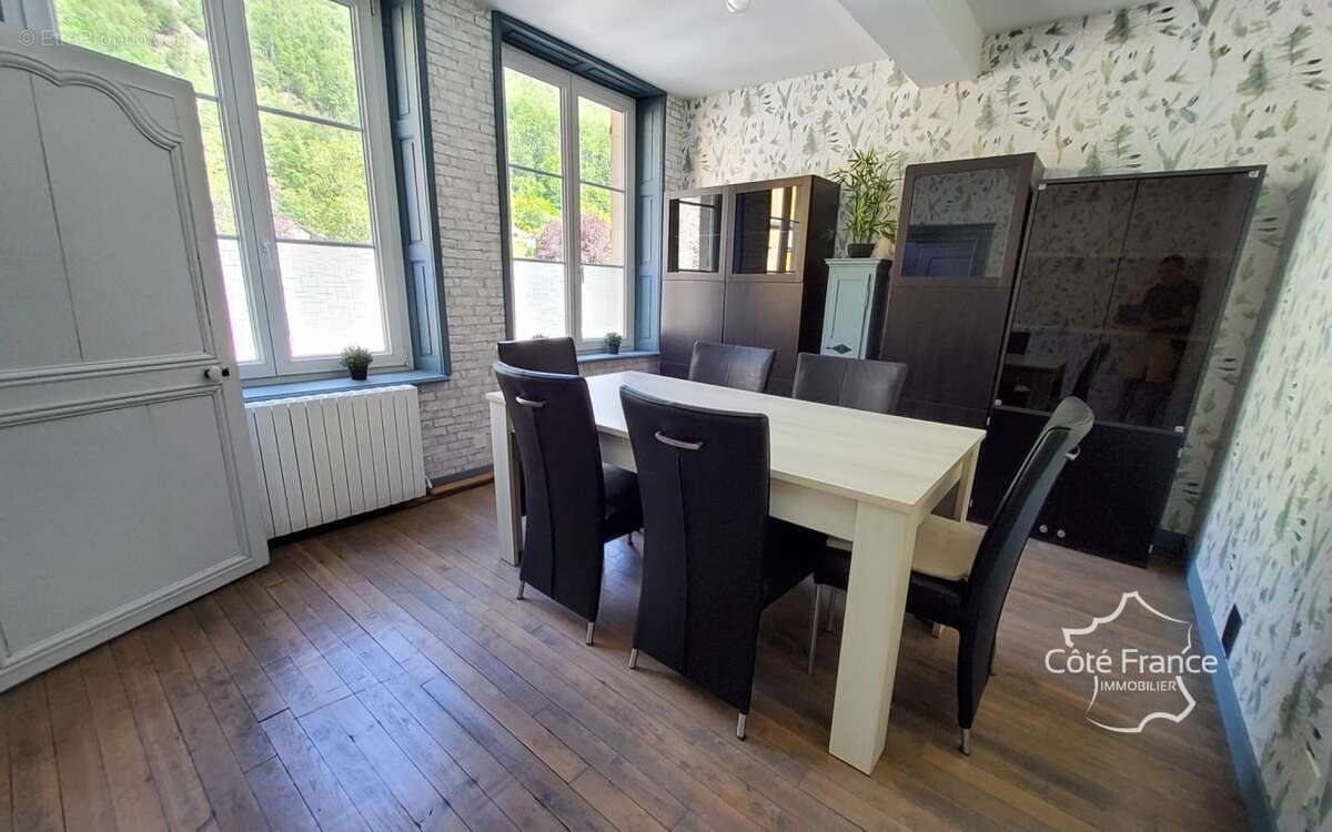 Maison à MONTHERME