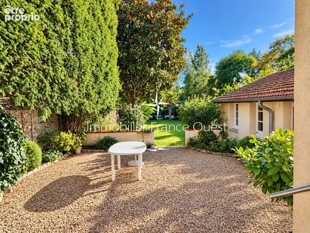 Maison bourgeoise avec magnifique jardin et accès rivière privé - photo 5