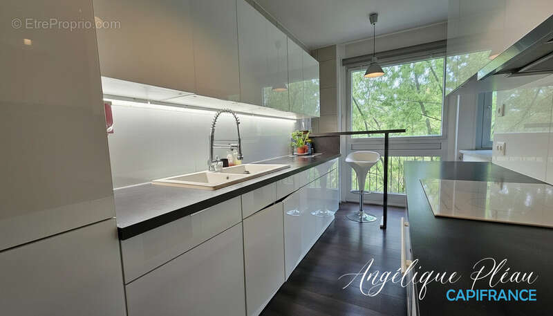 Appartement à FONTENAY-LE-FLEURY