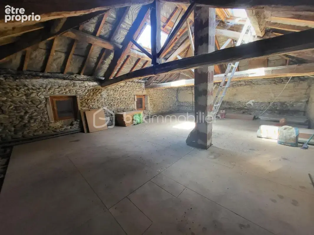 Maison T8 197 m2 terrain 1 ah - photo 10
