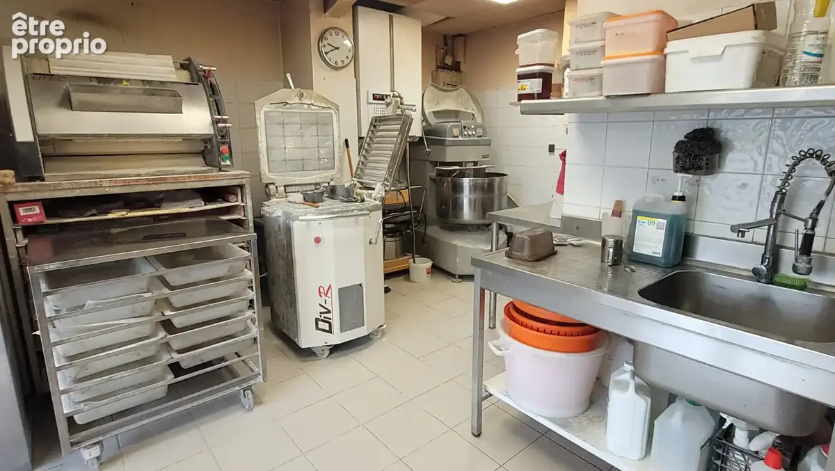 A vendre fonds de commerce boulangerie-patisserie-snacking de 131 m2 avec parking clients marseille - photo 13