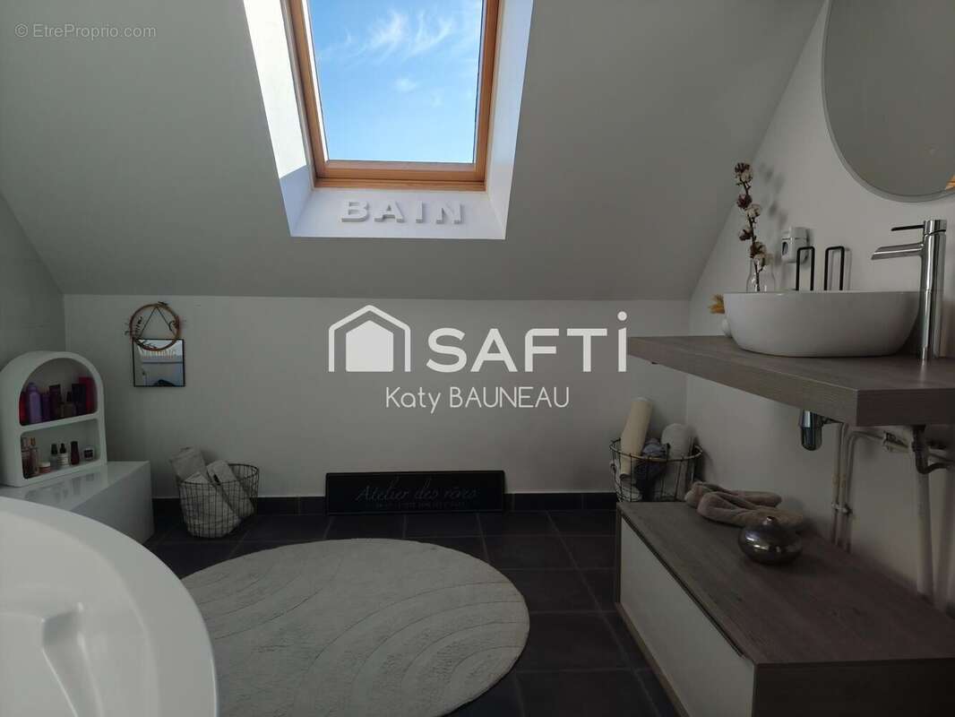 Photo 4 - Maison à BEAULIEU-SUR-LAYON