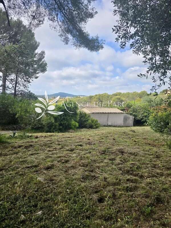 Terrain à BIOT