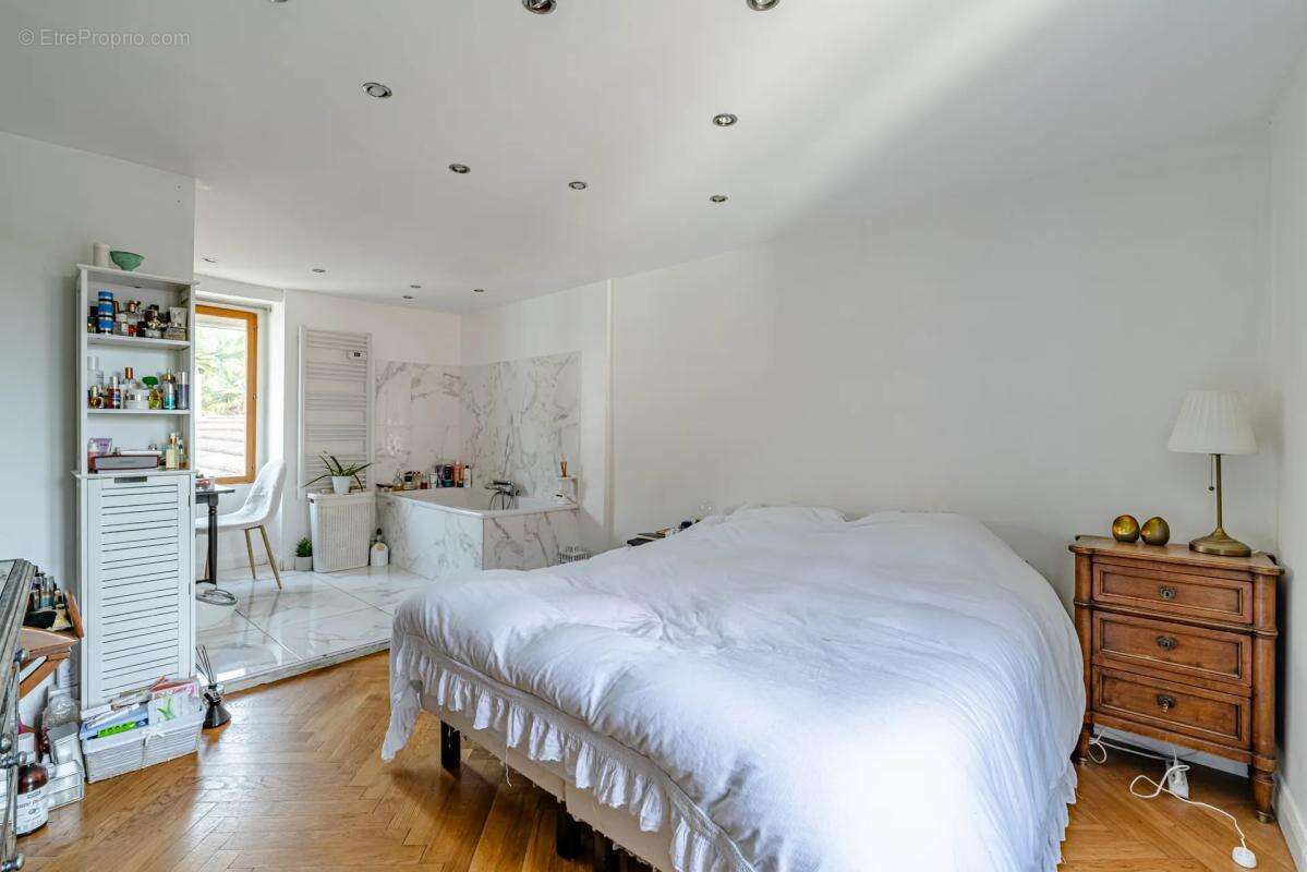 Maison à ROISSY-EN-FRANCE