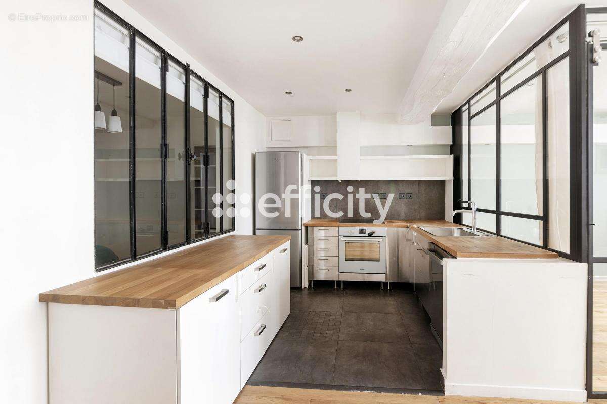 Appartement à PARIS-2E