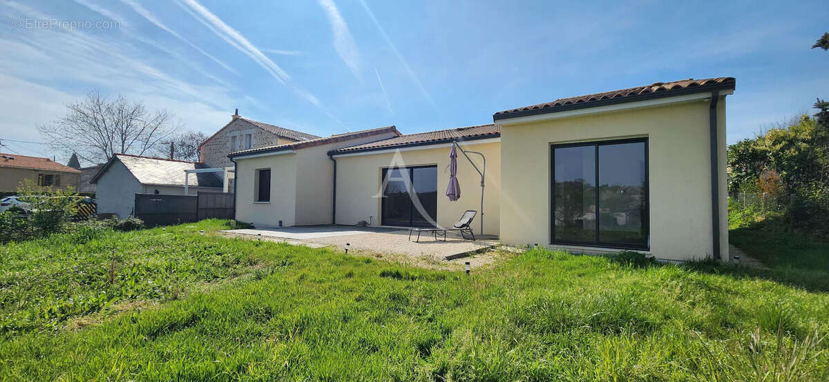 Fontaine le comte - plain pied - maison neuve - 4 chambres - photo 2