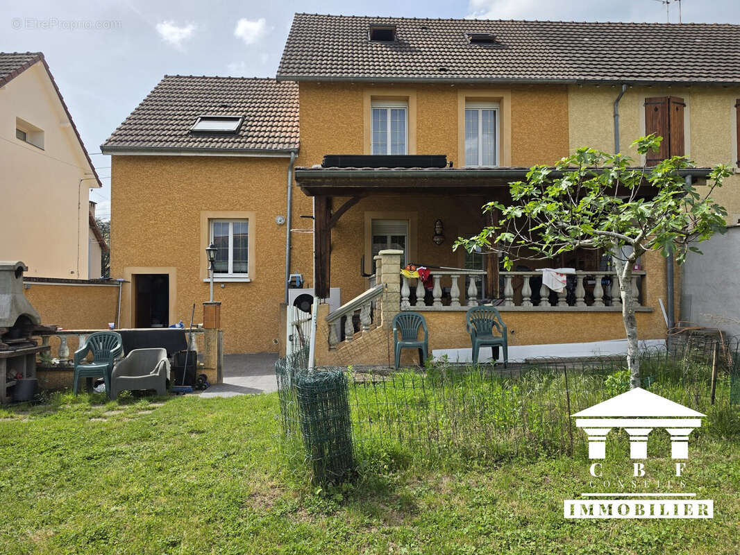 Maison à LE CREUSOT