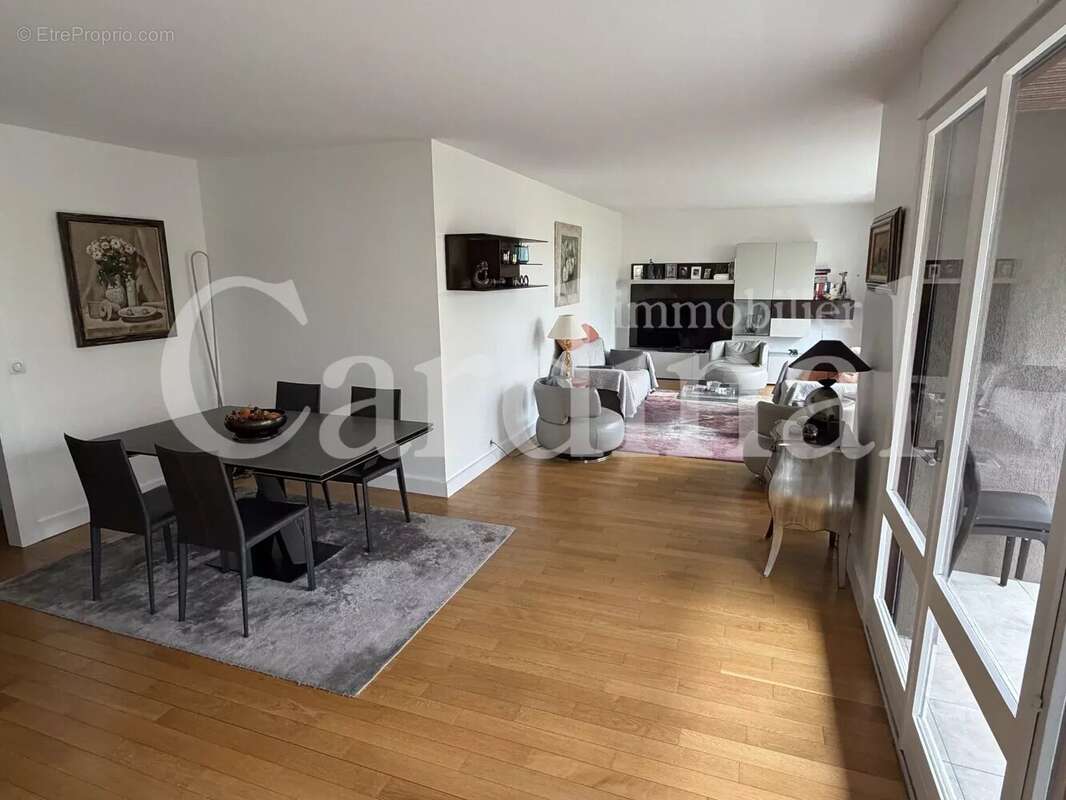 Appartement à NOISY-LE-ROI