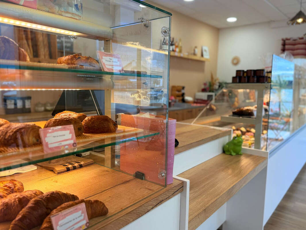 Commerce à BOURG-SAINT-ANDEOL