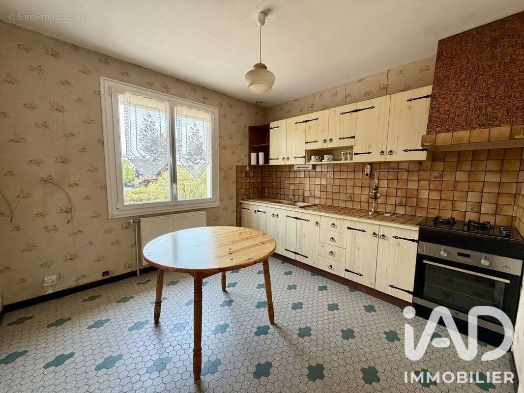 Maison 104 m² à Le Tallud  - photo 7
