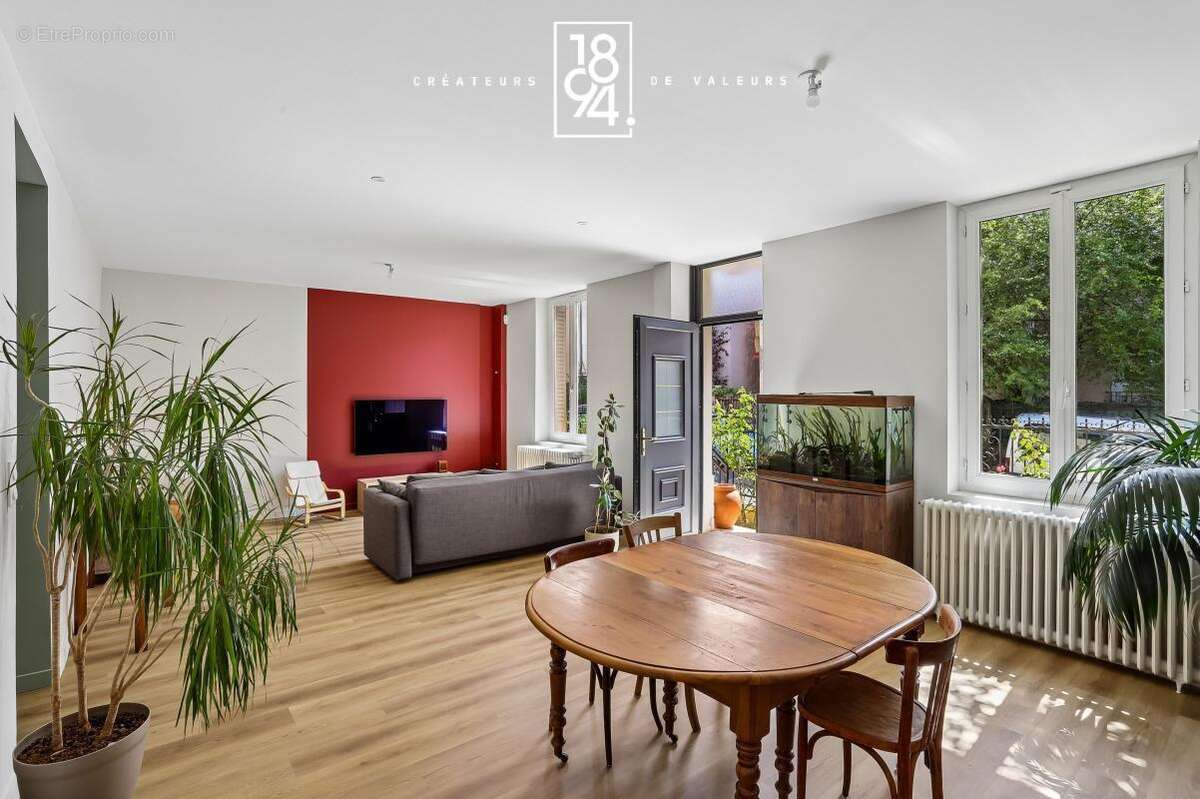 A vendre I Maison de ville des années 1930 I 121 m² avec jardin I Lyon 8 - photo 2