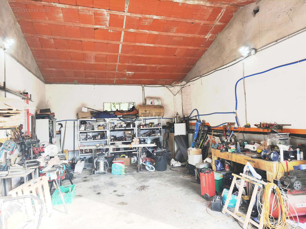Maison T5 de 151 m2 rénovée en 2020 sur un terrain 8400 m2 - photo 17