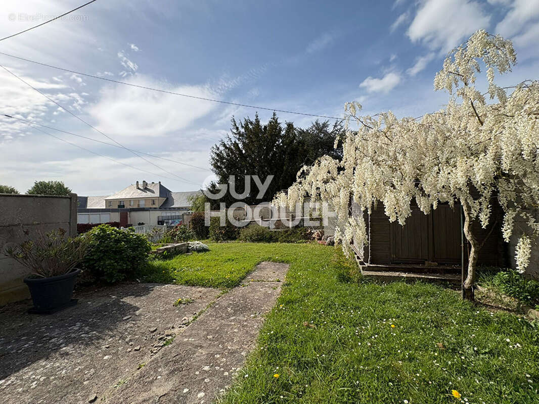 Maison à MAY-SUR-ORNE