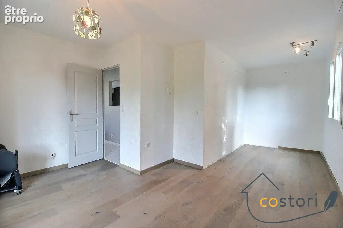 Maison 5 pièces 94 m² à vendre à Flayosc (83780) - photo 8
