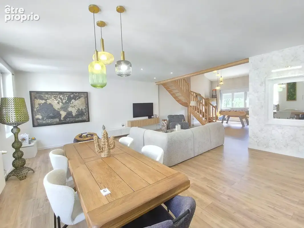 Appartement 4 pièces 148 m² à vendre à Saint-Genest-Lerpt (42530) - photo 3